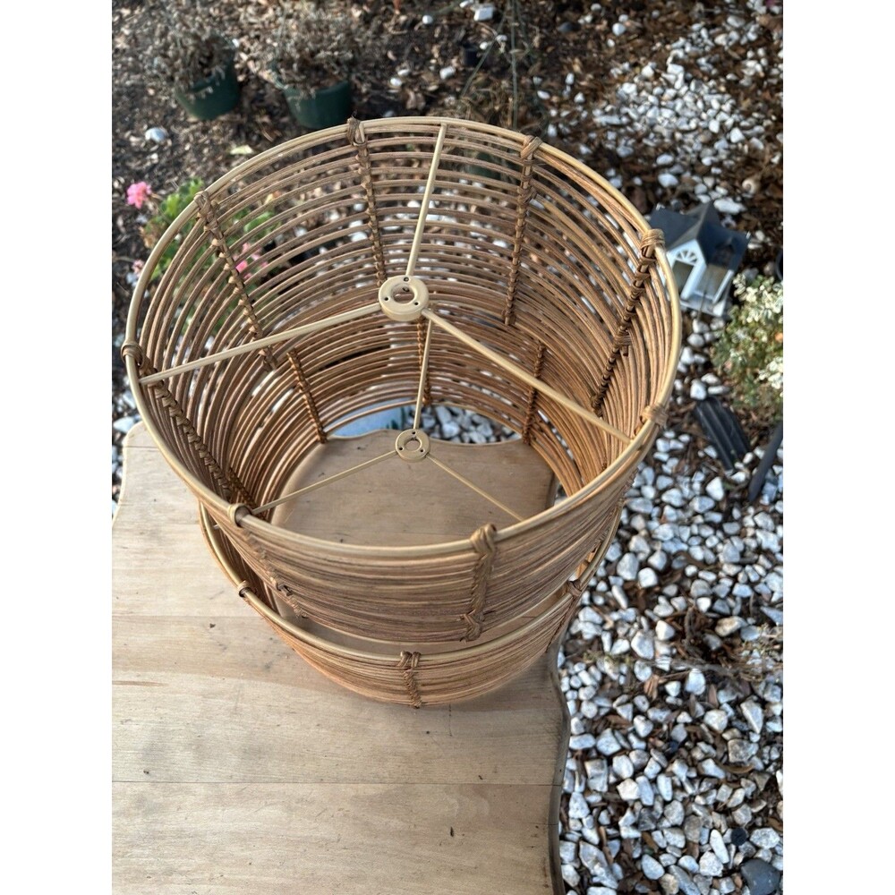2 Vintage Unique bamboo rattan lamp shades - Picture 7 of 11
